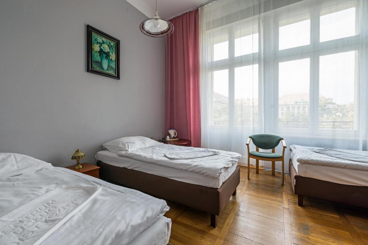 Hostel Savoy Vratislav Exteriér fotografie